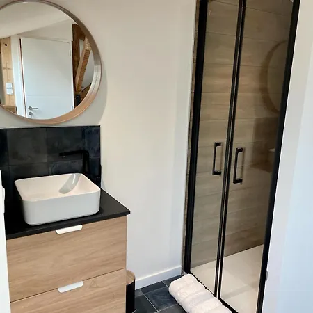 Spacious House For Up To 10 People In Prázdninový dům Vertou