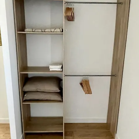 Prázdninový dům Spacious House For Up To 10 People In *