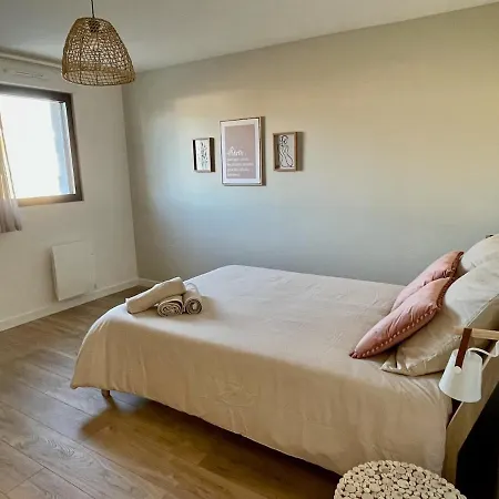 Spacious House For Up To 10 People In * Vertou