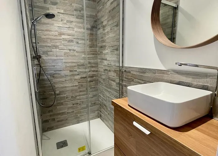 Spacious House For Up To 10 People In Vertou