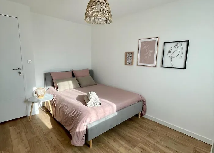 Hébergement de vacances Spacious House For Up To 10 People In *