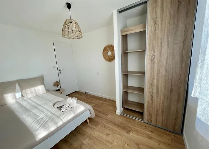 Hébergement de vacances Spacious House For Up To 10 People In *